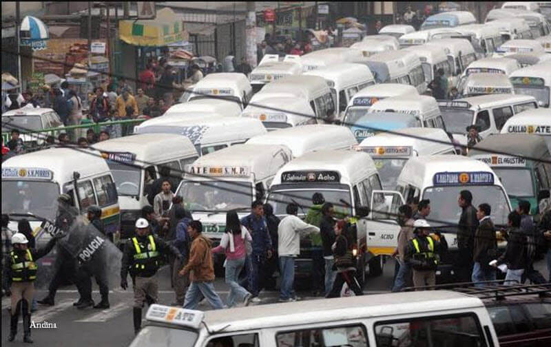 Lima worst air pollution in Latam (image public transportation in Lima)