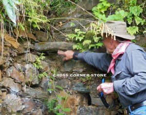 Cross corner stone similar to Inca Wasi and Choquequirao