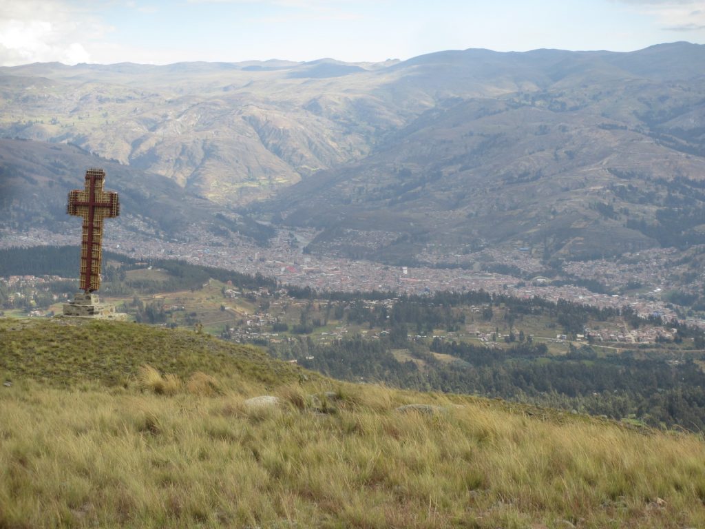 Huaraz, as seen from the cross above the ruins of Wilcahuaín.